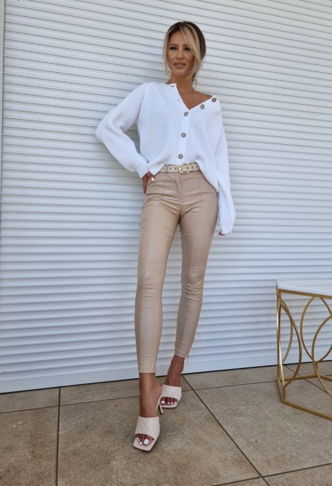 Sweter zapinany na złote guziki GOLD śmietankowy - BY ME