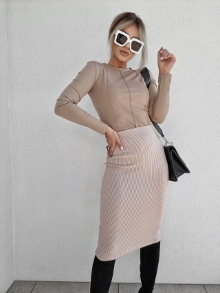 Dzianinowa spódnica tuba jasny beż - BY ME