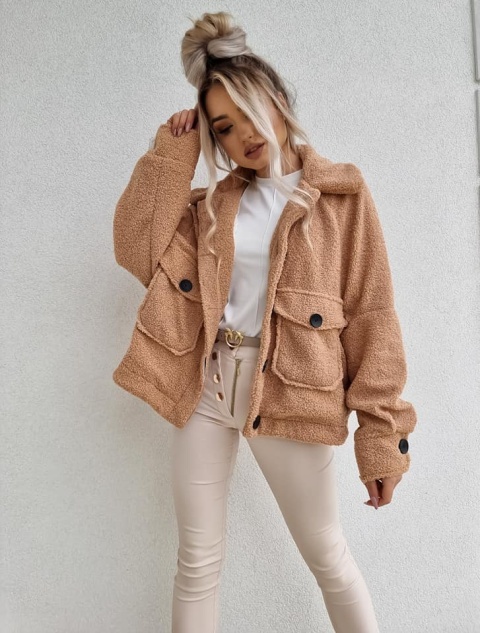 Kożuszek z kieszeniami camel - BY ME