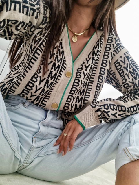 Sweterek zapinany na guziki - BY ME