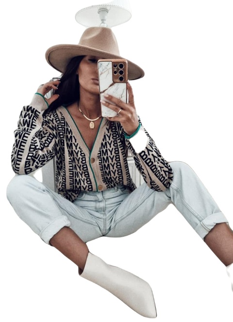 Sweterek zapinany na guziki - BY ME