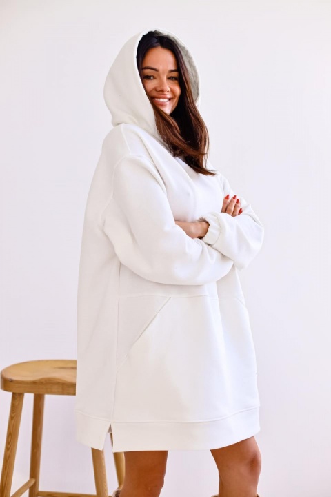 Długa bluza kangurka SHARON śmietankowa biel - ME GUSTA