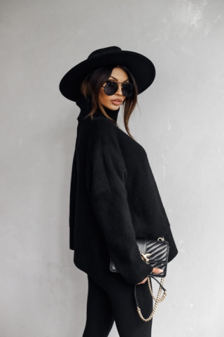 Golf z ozdobnym szwem NEVADA czarny - ME GUSTA