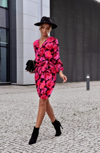 Sukienka z wiskozy o kopertowym kroju w róże WILD ROSES - XANA