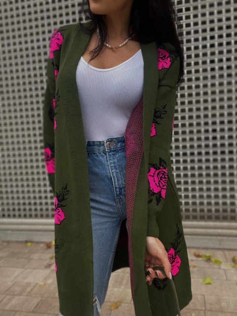 Żakardowy kardigan z domieszką wełny w róże khaki - LA MILLA