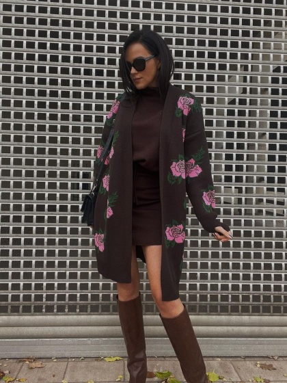 Żakardowy kardigan z domieszką wełny w róże czekoladowy - LA MILLA