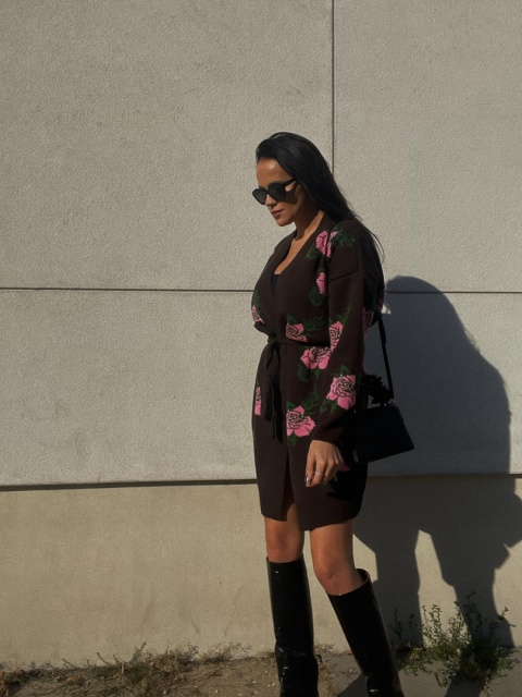 Żakardowy kardigan z domieszką wełny w róże czekoladowy - LA MILLA