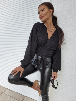 Dwustronny kopertowy sweter czarny - BY ME