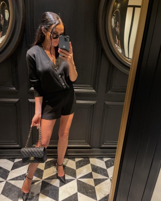 Komplet dzianinowy sweterkowy kardigan i szorty czarny La Milla