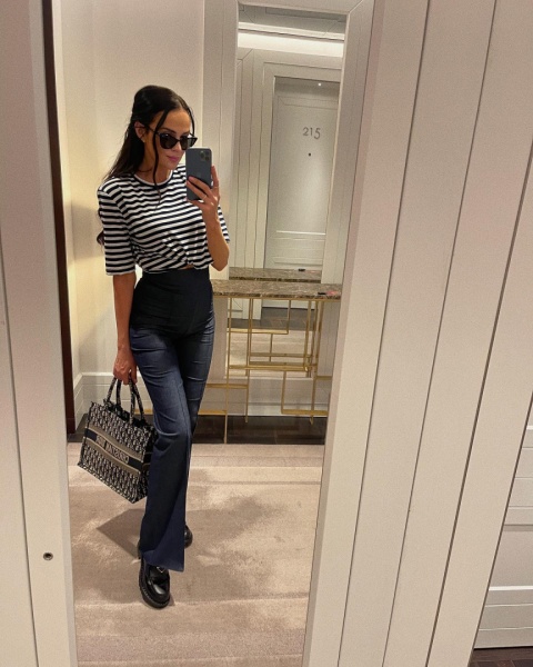 T-shirt z rękawem 1/2 i poduszkami granatowe paski LA MILLA