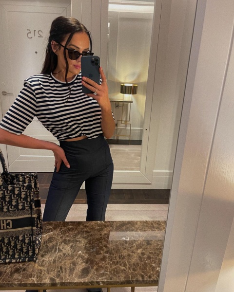 T-shirt z rękawem 1/2 i poduszkami granatowe paski LA MILLA