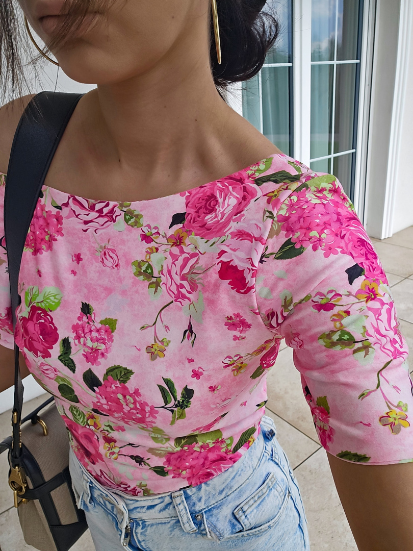 Blouse Unique roses