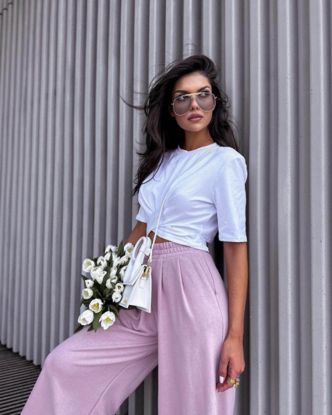 Szerokie spodnie dresowe HIGH STANDARDS różowe La milla