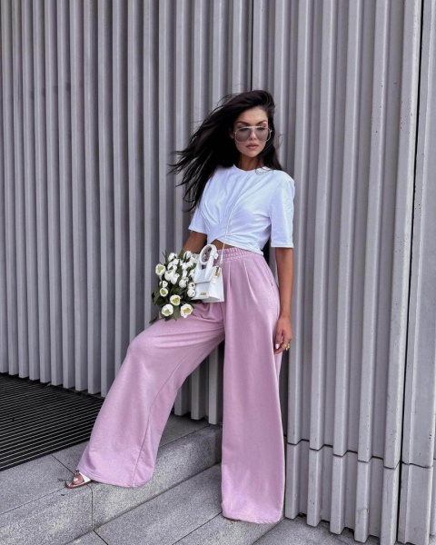 Szerokie spodnie dresowe HIGH STANDARDS różowe La milla