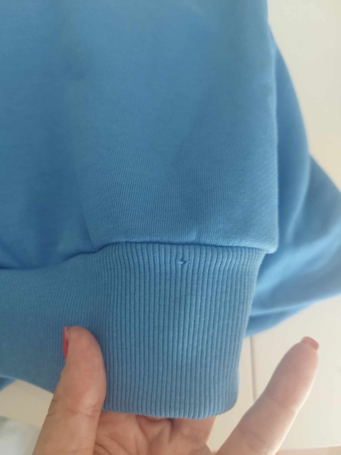 Bluza LAMANUEL szafir La Manuel wada fabryczna (OPIS)