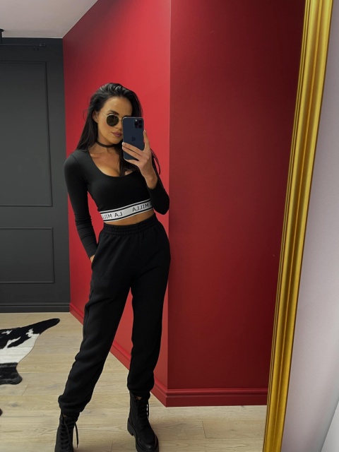 Top gładki z logowaniem czarny La Milla