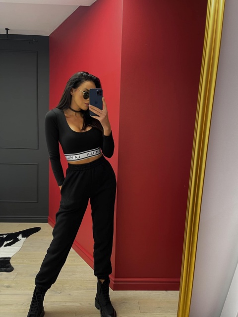 Top gładki z logowaniem czarny La Milla