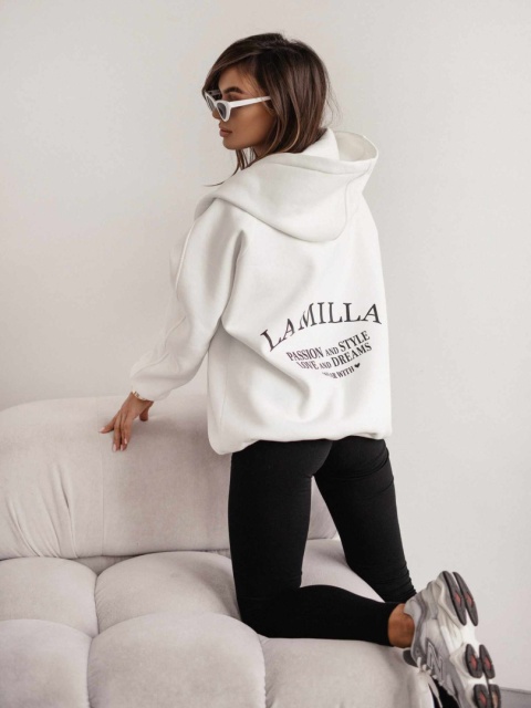 Bluza z kapturem WARM BABE biała LA MILLA