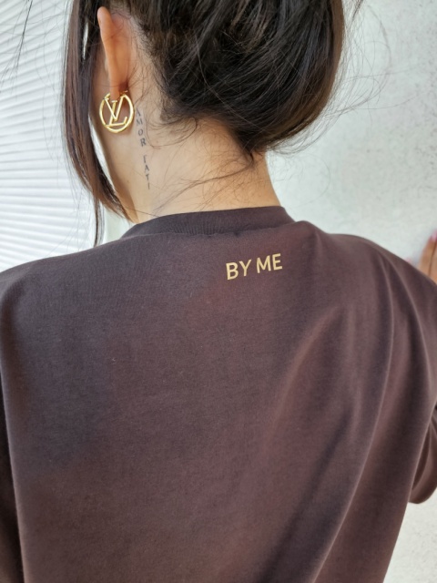 Bluzka typu longsleeve MODIVO czekoladowa By Me