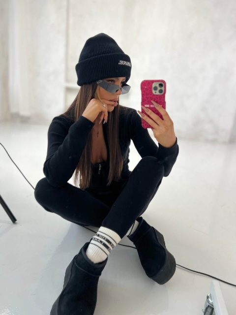 Czapka z wełny merino LOGO czarna La Manuel