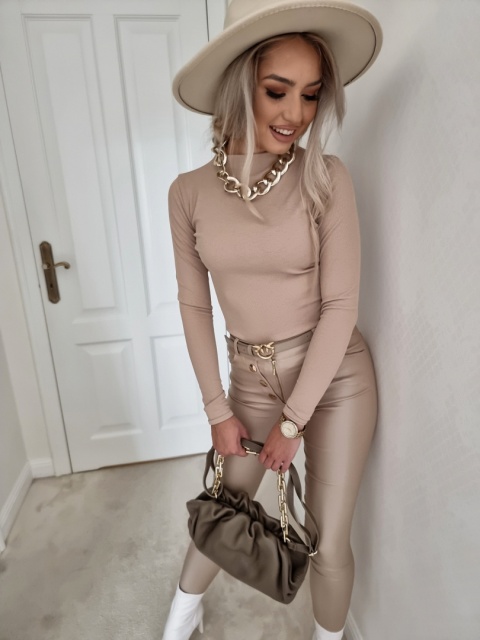 Bluzka modelująca z półgolfem ANASTASIA beżowa - BY ME