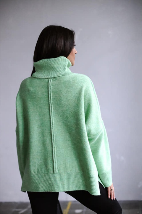 Golf z ozdobnym szwem NEVADA zielony - ME GUSTA