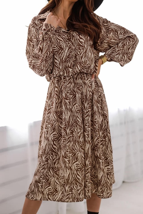 Sukienka satynowa w zwierzęcy wzór KATIE - ME GUSTA
