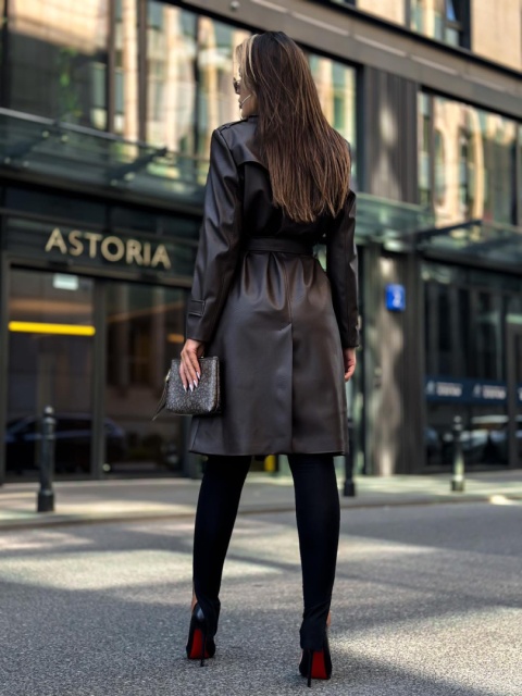 Płaszcz trencz z eko skóry czarny Me Gusta