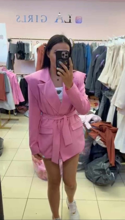 Marynarka oversize z poduszkami różowa La Milla