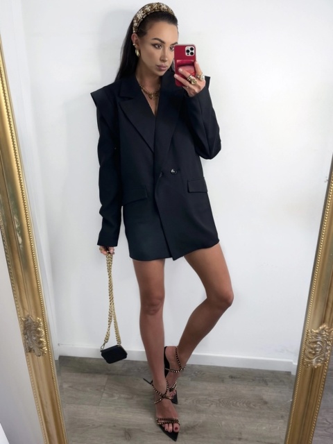 Marynarka oversize z poduszkami czarna La Milla