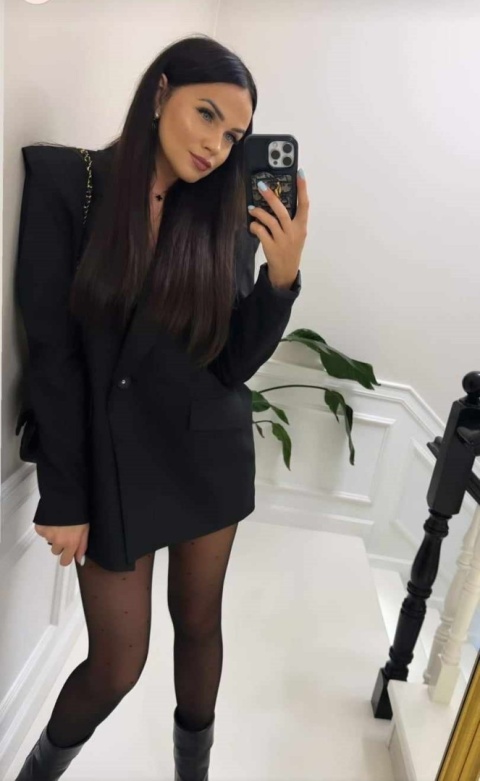 Marynarka oversize z poduszkami czarna La Milla