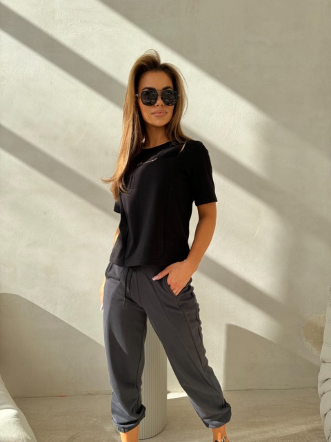 T-shirt SLOWLY czarny La Manuel