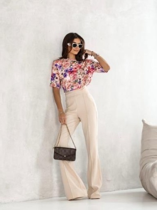 T-shirt z rękawem 1/2 i poduszkami kwiaty LA MILLA