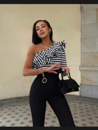 Asymetryczne body z falbanką w paski La Milla