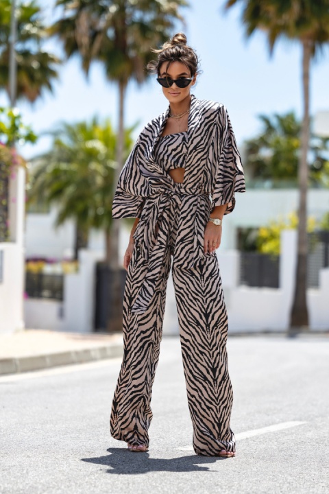 Satynowy komplet top, spodnie i narzutka ZEBRA beżowo-czarna La Milla