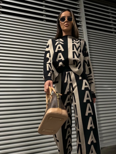 Komplet sweterkowy HARMONY czarny La Manuel