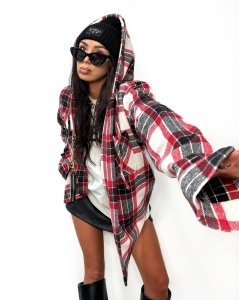 Flanelowa koszula w kratkę z kapturem ecru-czerwona La Milla