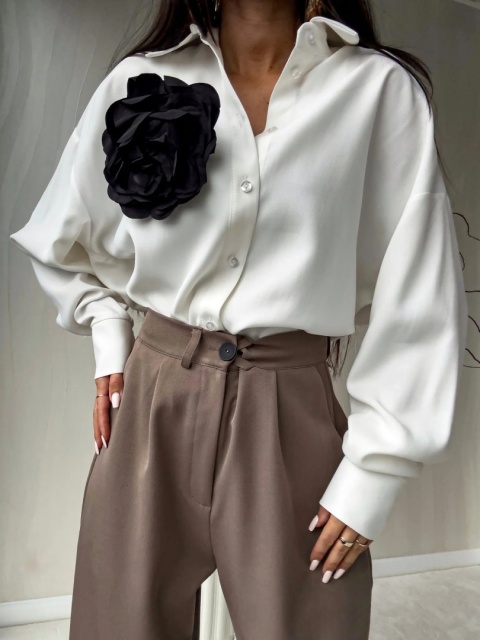 Koszula OVER ecru z kwiatem By Me