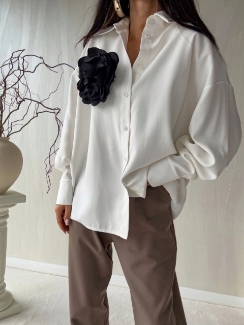 Koszula OVER ecru z kwiatem By Me