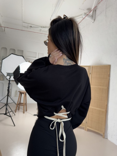 Bluza FLAIR czarna La Manuel