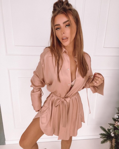 Sukienka o koszulowym kroju ROSA beż - LA MANUEL