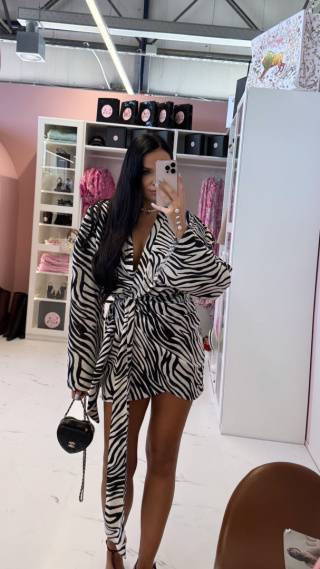 Kopertowa sukienka ZEBRA La Milla