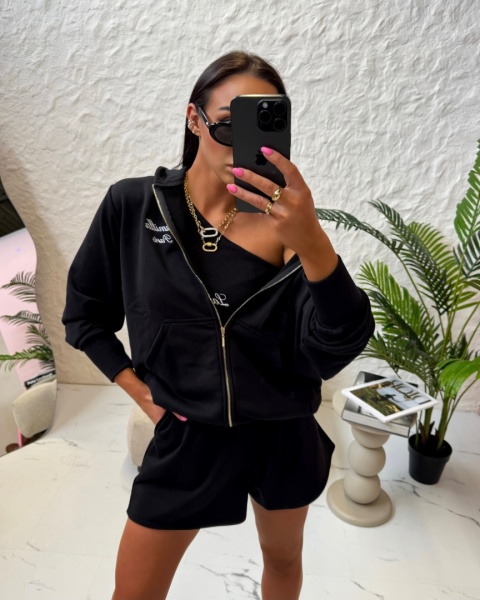Komplet dresowy bluza i szorty czarny La Milla Komplet dresowy bluza i szorty czarny La Milla