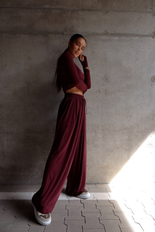 Komplet top i spodnie HUGGIE & SLOUCHIE bordo La Manuel