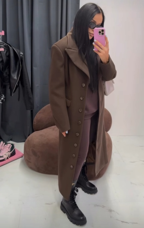 Długi płaszcz wełniany na guziki czekoladowy brąz La Milla Długi płaszcz wełniany na guziki czekoladowy brąz La Milla