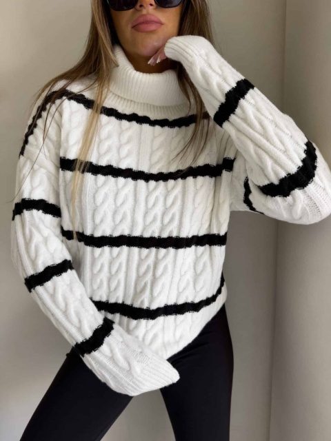 Sweter golf INKO pasy ecru czarny By Me