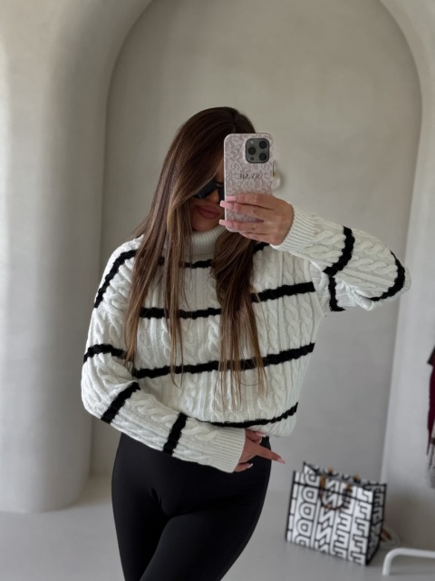 Sweter golf INKO pasy ecru czarny By Me