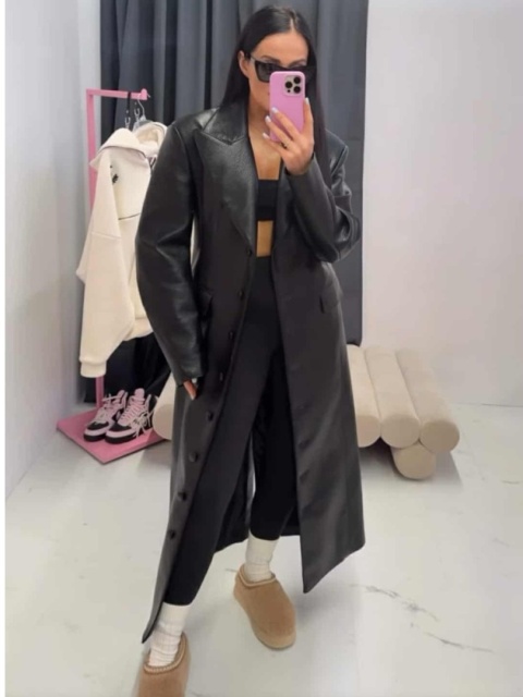 Długi płaszcz ze skóry ekologicznej czarny La Milla