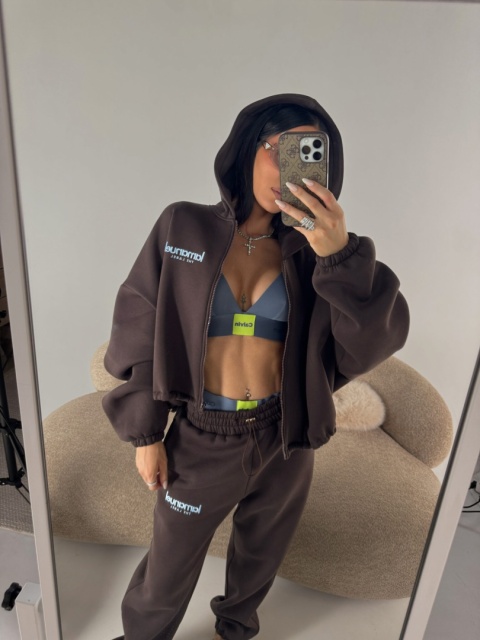 Dres CREAMY czekolada bluza i spodnie La Manuel