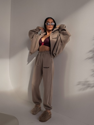 Dres CREAMY beż bluza i spodnie La Manuel